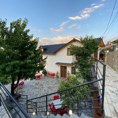 Bixhaku Guesthouse Αργυρόκαστρο Εξωτερικό φωτογραφία