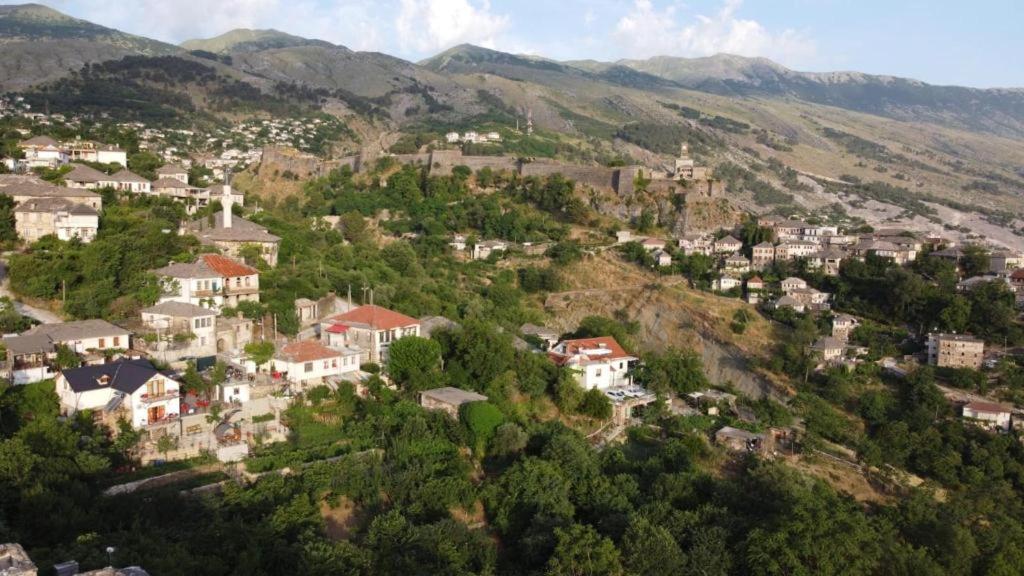 Bixhaku Guesthouse Αργυρόκαστρο Εξωτερικό φωτογραφία