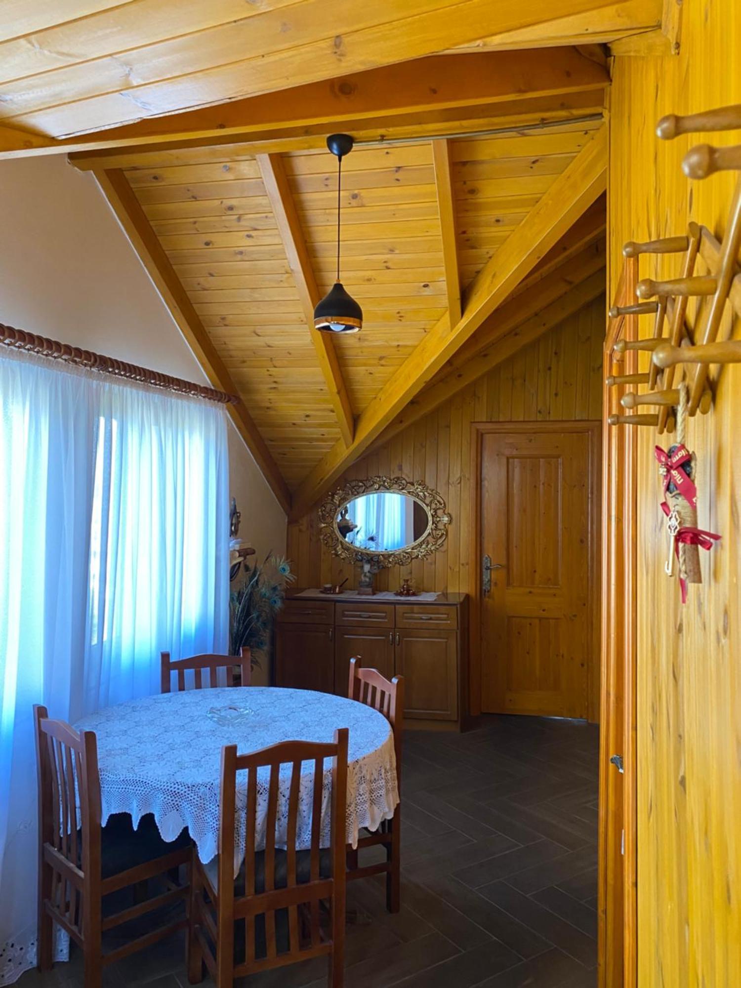 Bixhaku Guesthouse Αργυρόκαστρο Εξωτερικό φωτογραφία