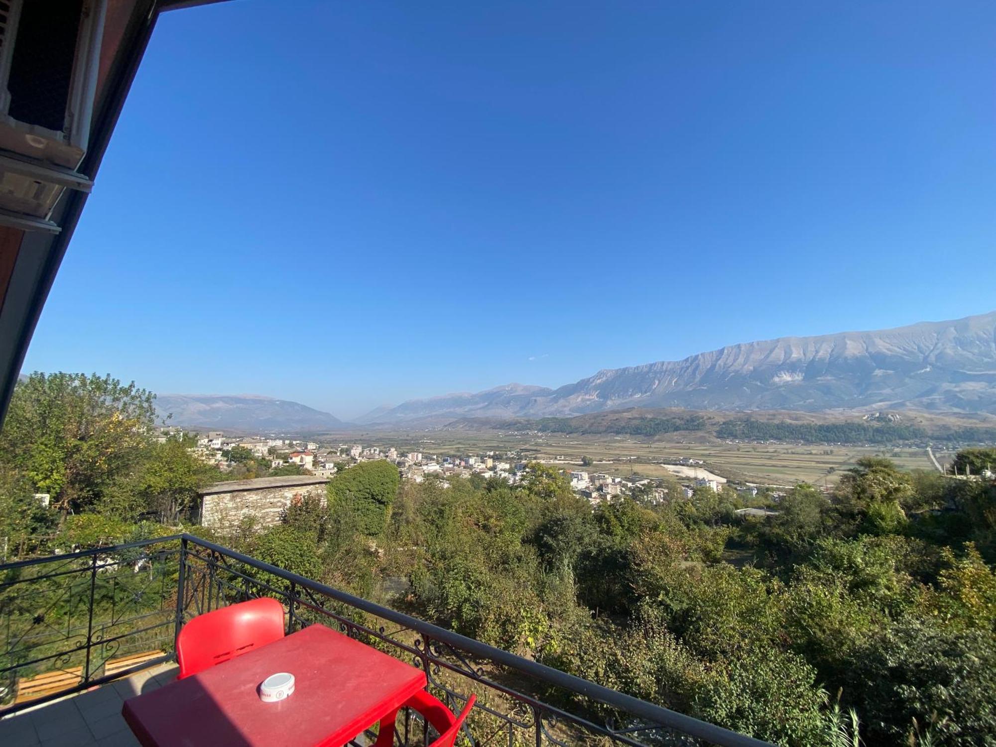 Bixhaku Guesthouse Αργυρόκαστρο Εξωτερικό φωτογραφία