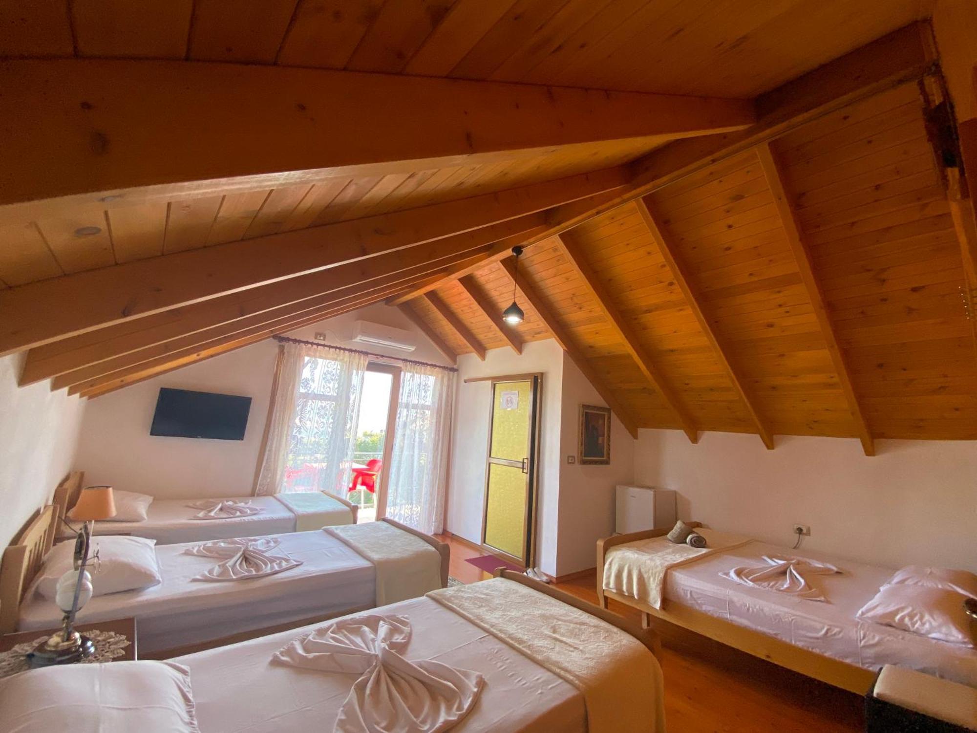 Bixhaku Guesthouse Αργυρόκαστρο Εξωτερικό φωτογραφία
