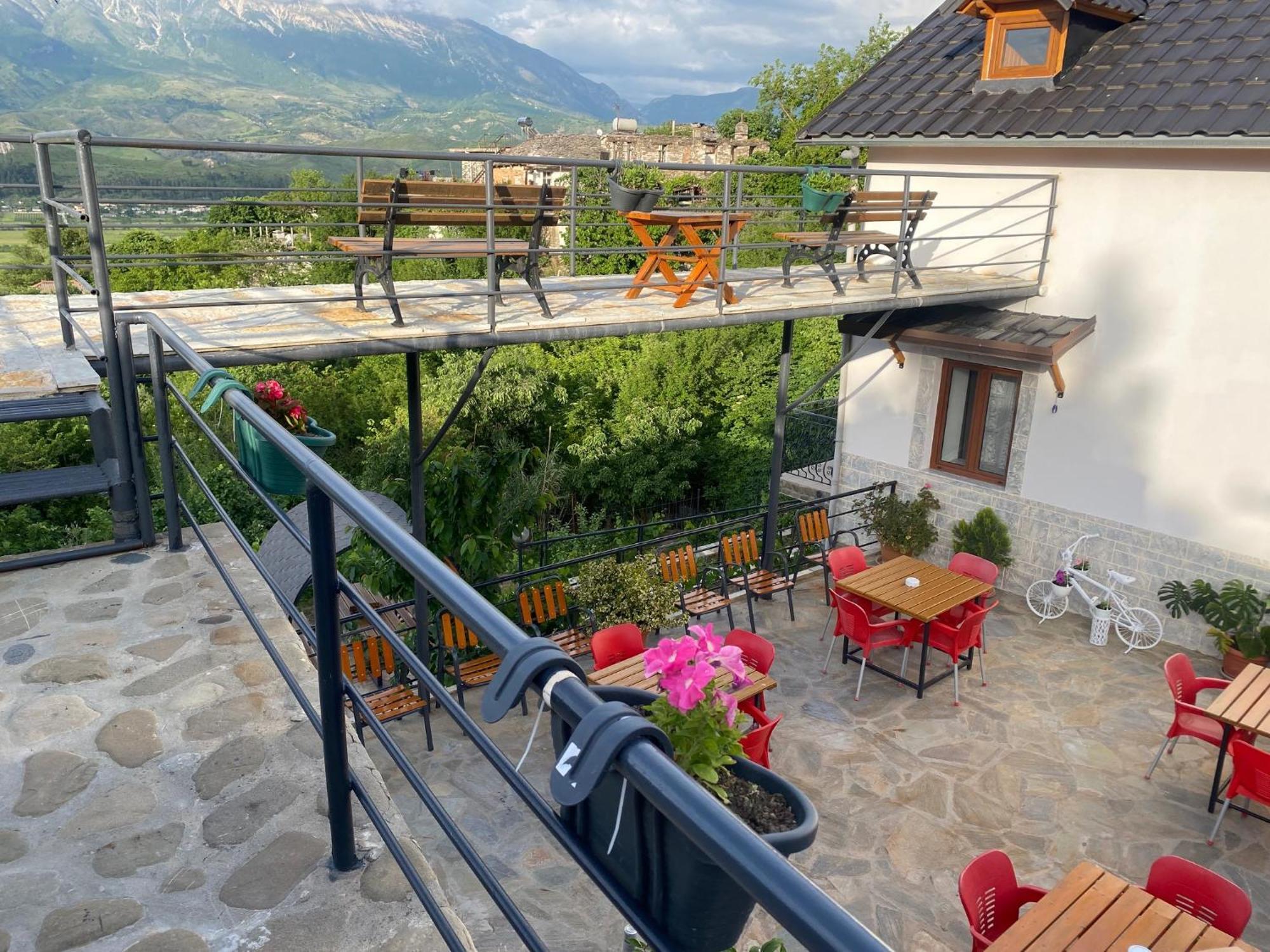 Bixhaku Guesthouse Αργυρόκαστρο Εξωτερικό φωτογραφία
