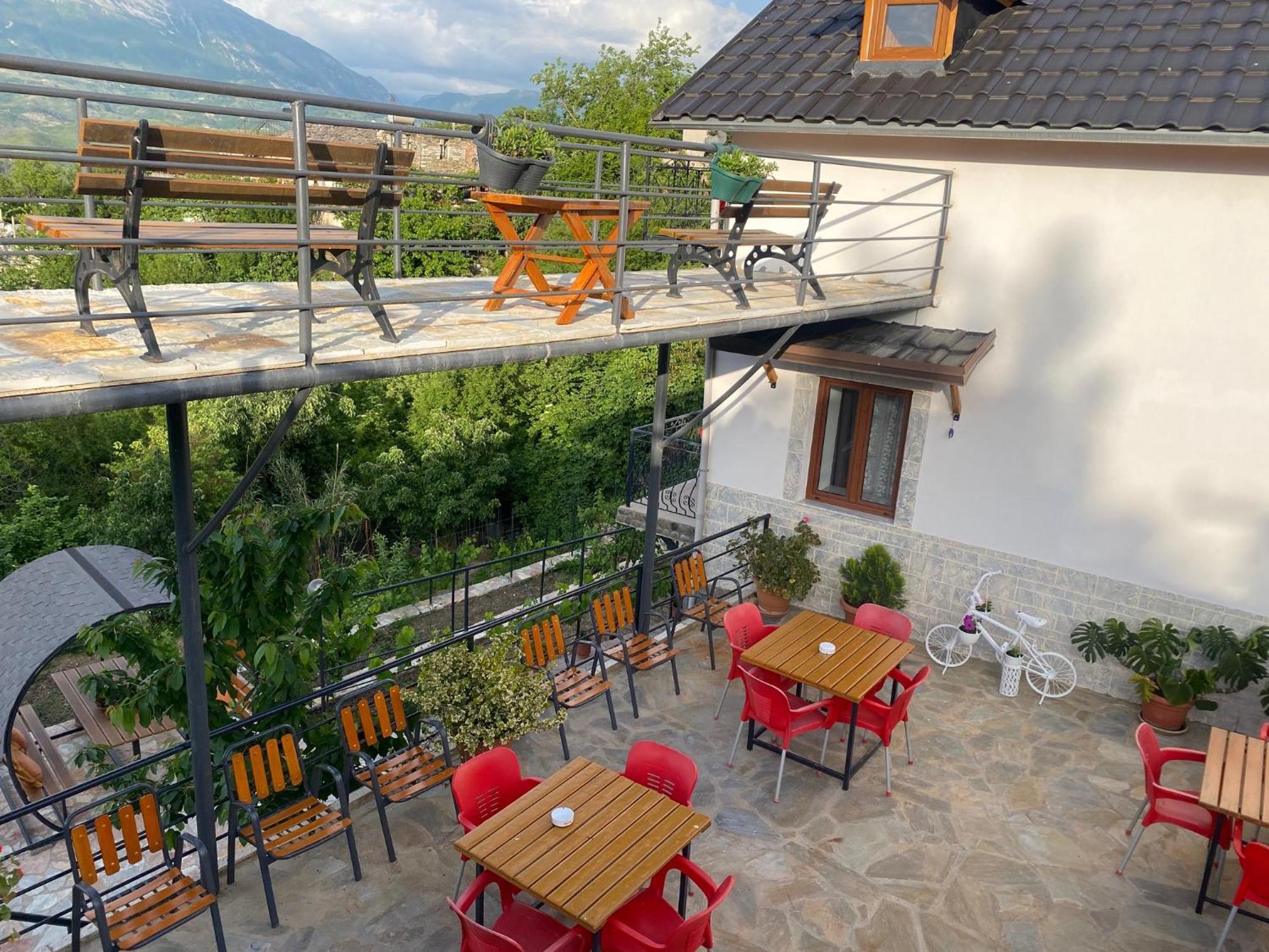 Bixhaku Guesthouse Αργυρόκαστρο Εξωτερικό φωτογραφία